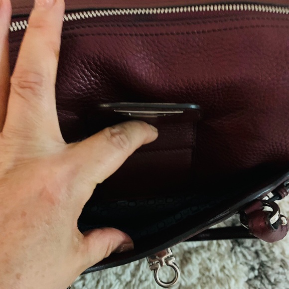 Salvatore Ferragamo Shoulder Bag Purse Maroon Luxury - Picture 12 of 12
